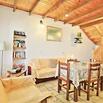 Olgas Cottage: Stone House On The Apartman Kéndroma
