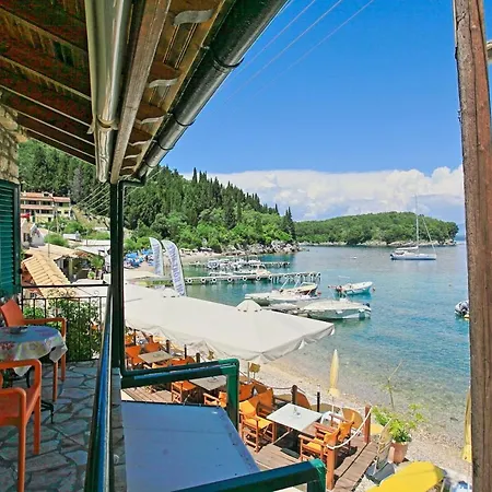 Apartment Olgas Cottage: Stone House On The