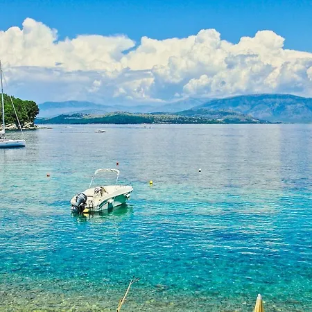 Olgas Cottage: Stone House On The Kentroma
