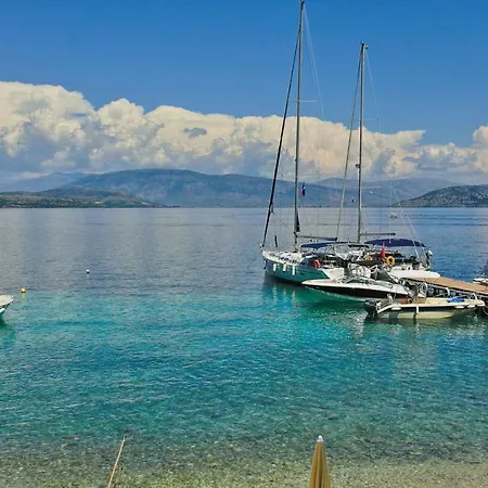 Olgas Cottage: Stone House On The